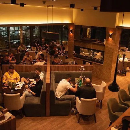 Griffon Bar Food *