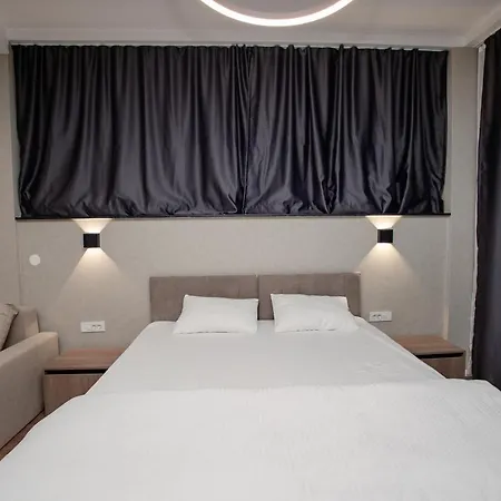Apartment Griffon Bar Food Struga